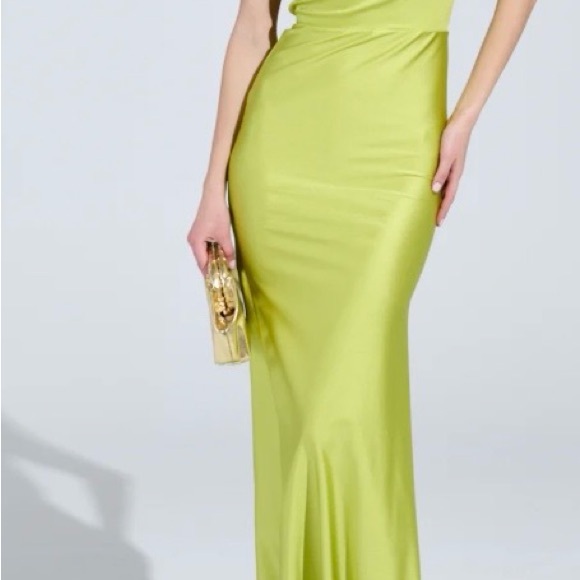 AKIRA maxi dress in olive medium. Romantic night out dress. - Picture 6 of 11